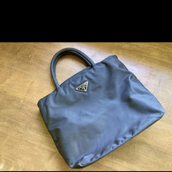 Authentic Prada handbag - Picture 1 of 13